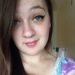 Meet your Posher, Clara